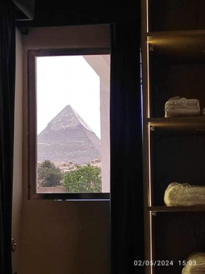 Global pyramids view inn